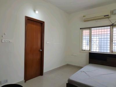 Bedroom Image of 1300 Sq.ft 2 BHK Apartment / Flat for rent in Shilpa Hills Hyderabad for Rs. 40000