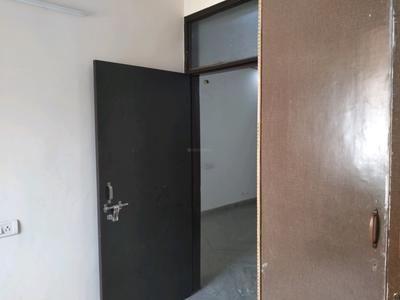 Bedroom Image of 900 Sq.ft 3 BHK Builder Floor for rent in Patparganj New Delhi for Rs. 25000