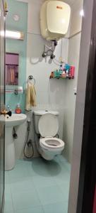 Bathroom Image of 2350 Sq.ft 4 BHK Apartment / Flat for sale in DDA Flats Sarita Vihar, Sarita Vihar New Delhi for Rs. 34500000