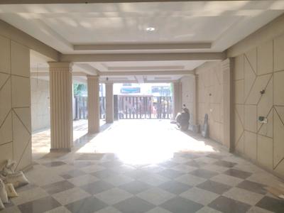 Car Garage Image of 2520 Sq.ft 4 BHK Builder Floor for sale in Green Field Colony Faridabad for Rs. 25000000