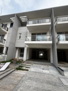 Image of 3800 Sq.ft 4 BHK Villa for sale in Godrej Golf Link, Jaypee Greens, Greater Noida for Rs. 55000000