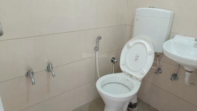 Bathroom Image of 850 Sq.ft 1 BHK Apartment / Flat for rent in Aryanparv Aarambh, Ujala Circle Ahmedabad for Rs. 15000
