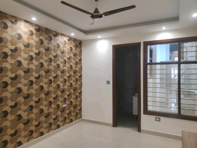 Bedroom Image of 1305 Sq.ft 3 BHK Builder Floor for sale in Maxheights Aravali One, Green Field Colony Faridabad for Rs. 14500000