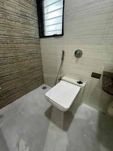 Bathroom Image of 650 Sq.ft 2 BHK Apartment / Flat for sale in Platinum Prive, Andheri West Mumbai for Rs. 21500000
