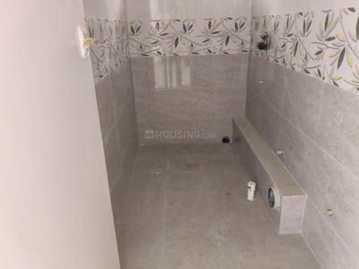 Bathroom Image of 1250 Sq.ft 3 BHK Apartment / Flat for sale in Lake Gardens Kolkata for Rs. 11000000
