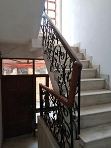Staircase Image of 1500 Sq.ft 3 BHK Builder Floor for rent in Sector 44 Noida for Rs. 80000