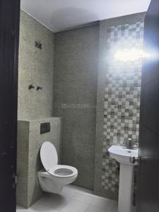 Bathroom Image of 2000 Sq.ft 3 BHK Builder Floor for rent in Sector 47 Noida for Rs. 42000