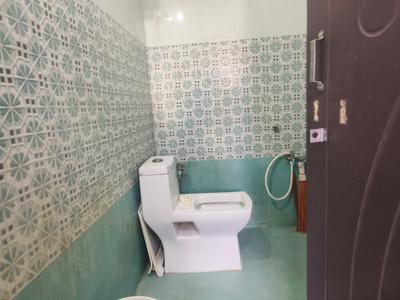 Common Bathroom Image of 782 Sq.ft 1 BHK Apartment / Flat for rent in Kondapur Hyderabad for Rs. 21000