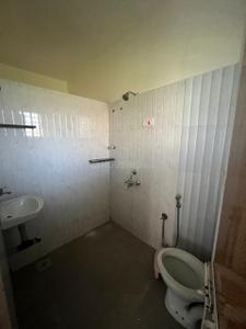 Bathroom Image of 800 Sq.ft 2 BHK Apartment / Flat for rent in Ponda Goa for Rs. 14000