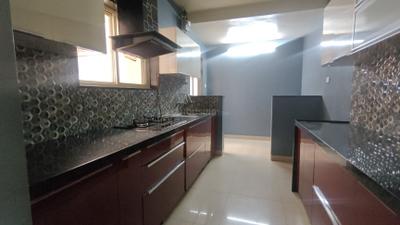 Kitchen Image of 1050 Sq.ft 2 BHK Apartment / Flat for rent in Raviraj Fortaleza Apartment, Kalyani Nagar Pune for Rs. 60000