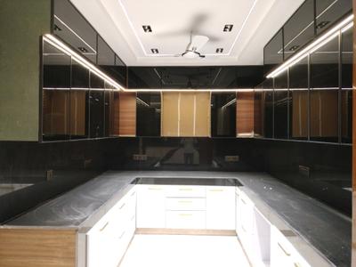 Kitchen Image of 2250 Sq.ft 4 BHK Builder Floor for sale in Surya Lavish Floor, Sector 8 Dwarka New Delhi for Rs. 34000000