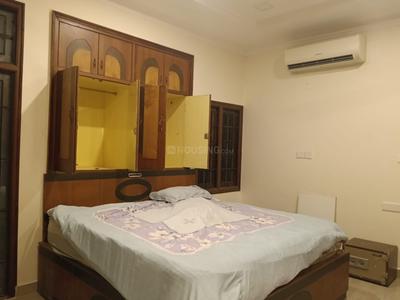 Bedroom Image of 6000 Sq.ft 5 BHK Independent House for rent in Adyar Chennai for Rs. 200000