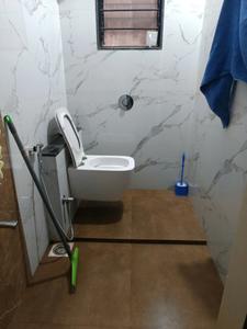 Common Bathroom Image of 1000 Sq.ft 2 BHK Apartment / Flat for sale in Magarpatta Cosmos Apartment, Magarpatta City Pune for Rs. 15900000