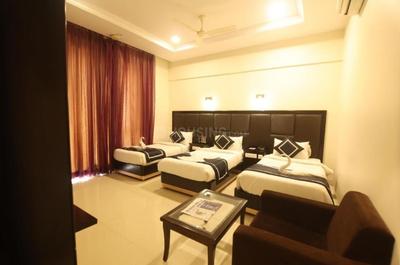 Bedroom Image of Luxury pg  in Sector 30, Gurgaon