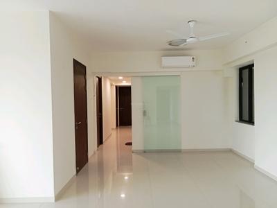 Living Room Image of 2571 Sq.ft 5 BHK Apartment / Flat for rent in Kalpataru Magnus, Bandra East Mumbai for Rs. 425000