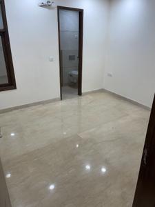 Bedroom Image of 1350 Sq.ft 4 BHK Builder Floor for sale in Pitampura New Delhi for Rs. 14000000