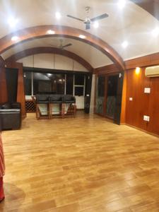 5 BHK Flat