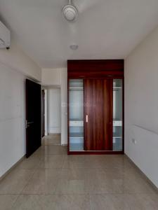 Bedroom Image of 1000 Sq.ft 2 BHK Apartment / Flat for sale in L And T Crescent Bay, Parel Mumbai for Rs. 38000000