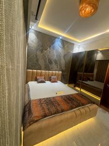 Bedroom Image of 1500 Sq.ft 4 BHK Apartment / Flat for sale in Raunak Centrum, Chembur Mumbai for Rs. 37000000