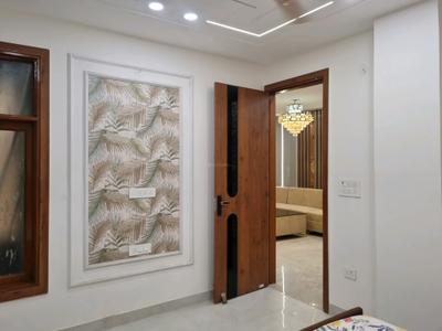 Bedroom Image of 1300 Sq.ft 4 BHK Apartment / Flat for sale in Sector 15 Dwarka New Delhi for Rs. 12500000