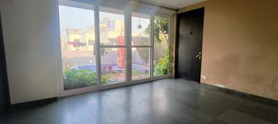 Bedroom Image of 6000 Sq.ft 6 BHK Independent House for sale in Sector 72 Noida for Rs. 75000000