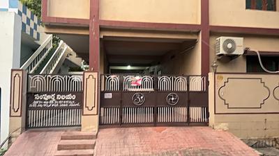 Building Image of 6500 Sq.ft 10 BHK Independent House for sale in Benz Circle Vijayawada for Rs. 35000000