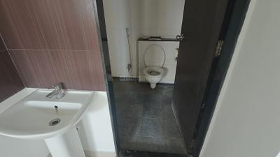 Karan Goldcoast Bathroom One 3