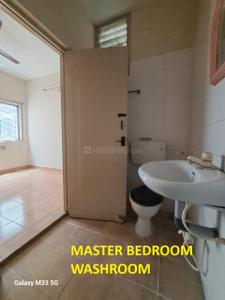 Bathroom Image of 840 Sq.ft 2 BHK Apartment / Flat for sale in Tatabad Coimbatore for Rs. 5500000