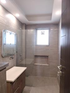 Common Bathroom Image of 2250 Sq.ft 3 BHK Builder Floor for sale in Sector 28 Faridabad for Rs. 28000000