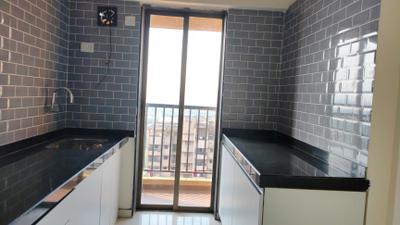Kitchen Image of 800 Sq.ft 2 BHK Apartment / Flat for rent in Raunak City, Kalyan West Kalyan for Rs. 18500