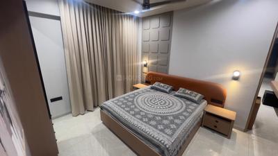Bedroom Image of 2100 Sq.ft 3 BHK Apartment / Flat for rent in Chharodi Ahmedabad for Rs. 64000