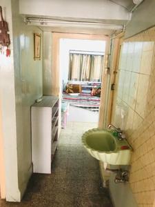 Bathroom Image of 850 Sq.ft 2 BHK Apartment / Flat for rent in Manikbagh Indore for Rs. 11000