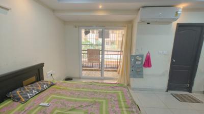 Celebrity Towers Bedroom 3