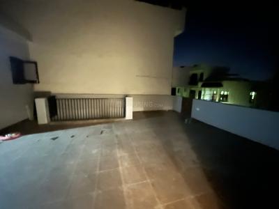 Balcony Image of Meenu PG in Dhakoli, Zirakpur