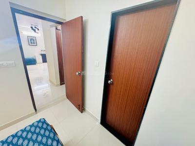 Bedroom Image of 699 Sq.ft 2 BHK Apartment / Flat for rent in Royal Oasis, Malad West Mumbai for Rs. 60000