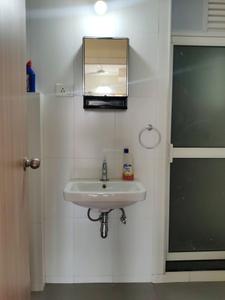 Common Bathroom Image of 600 Sq.ft 1 BHK Apartment / Flat for sale in Aarya Grand Square, Kasarvadavali Thane for Rs. 4900000