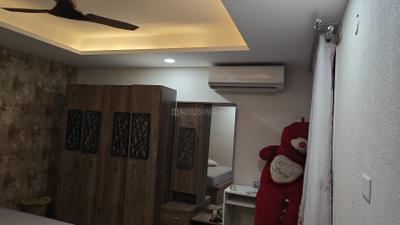 Bedroom Image of 2000 Sq.ft 3 BHK Independent House for rent in Nipania Indore for Rs. 40000