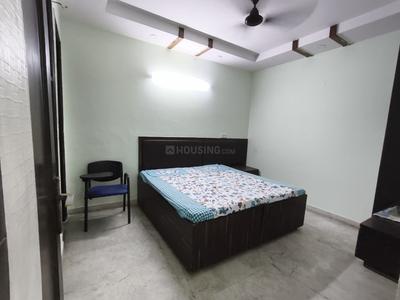 Bedroom Image of 1350 Sq.ft 3 BHK Builder Floor for rent in Mansarover Garden New Delhi for Rs. 40000