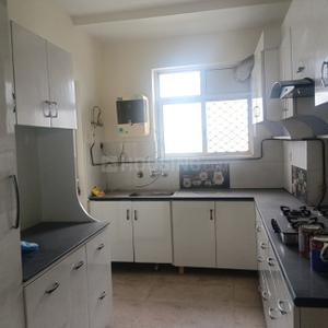 Kitchen Image of 2764 Sq.ft 4 BHK Apartment / Flat for rent in The 3C Lotus Boulevard Espacia, Sector 100 Noida for Rs. 75000