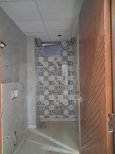 Common Bathroom Image of 1550 Sq.ft 3 BHK Apartment / Flat for sale in Sector 73 Noida for Rs. 5200000