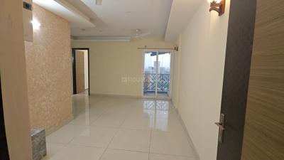 Living Room Image of 2200 Sq.ft 4 BHK Apartment / Flat for sale in Saya Gold Avenue, Indirapuram Ghaziabad for Rs. 32000000