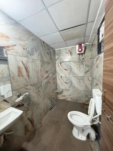 Bathroom Image of 3900 Sq.ft 4 BHK Apartment / Flat for rent in Orbit Radian Residence, Sargasan Gandhinagar for Rs. 44000