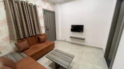 Living Room Image of 1500 Sq.ft 1 BHK Builder Floor for rent in Scheme 78 Indore for Rs. 19500