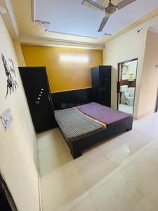 Bedroom Image of 310 Sq.ft 1 RK Independent House for rent in DLF Independent Floors, DLF Phase 3 Gurgaon for Rs. 15500