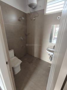 Bathroom Image of 1000 Sq.ft 2 BHK Builder Floor for rent in Padmanabhanagar Bengaluru for Rs. 35000
