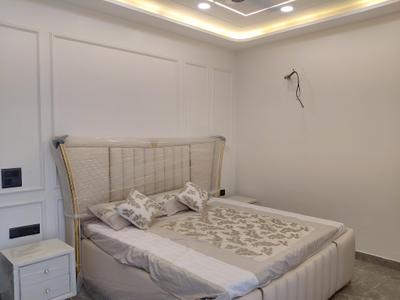 Bedroom Image of 3000 Sq.ft 3 BHK Builder Floor for rent in Paramount Luxury Floor Sushant Lok 3, Sector 57 Gurgaon for Rs. 70000