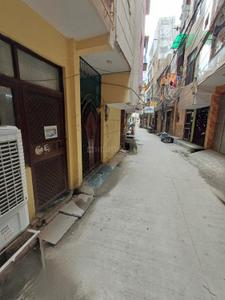 Image of 720 Sq.ft 3 BHK Builder Floor for sale in Shakarpur Khas, New Delhi for Rs. 7250000