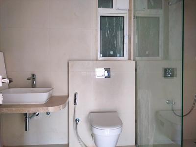 Bathroom Image of 1800 Sq.ft 4 BHK Apartment / Flat for sale in Juhu Mumbai for Rs. 125000000