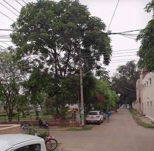 5 BHK Independent House