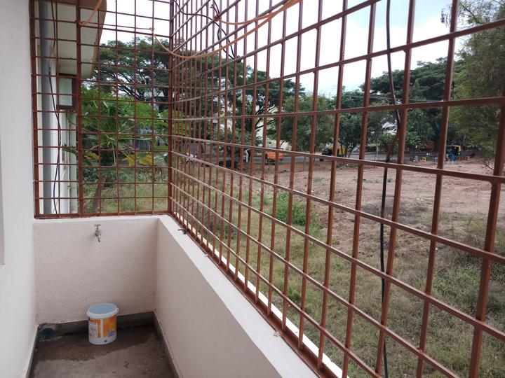 Aatmeeya Geleyara ba Balcony 1